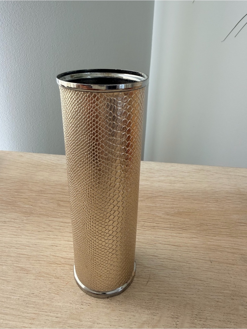 Bath & Body Works Gold Textured Body Spray/Mist Holder